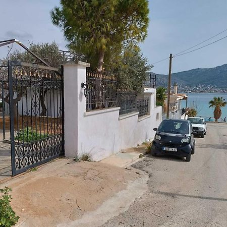 Villa Oli'S Sea House à Salamine Extérieur photo